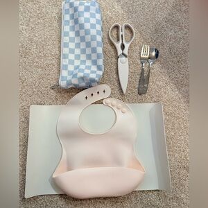 Cream Silicone Bib with Utensil Set